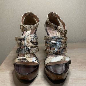 Charlotte Russe Snake Skin Print Heel Size 8